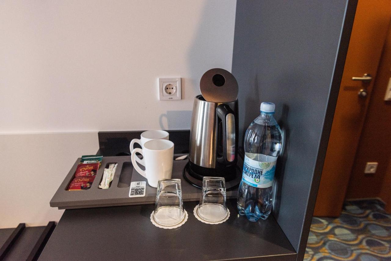 Lomo Hotel Umanʼ Eksteriør bilde